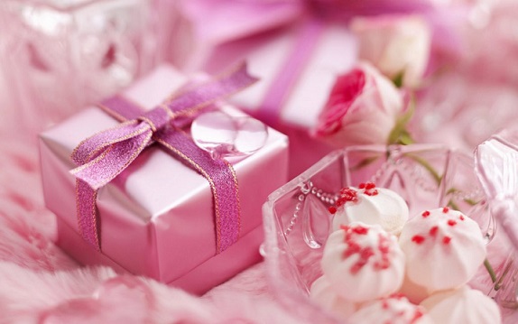 برای روز دختر چی بخرم ؟